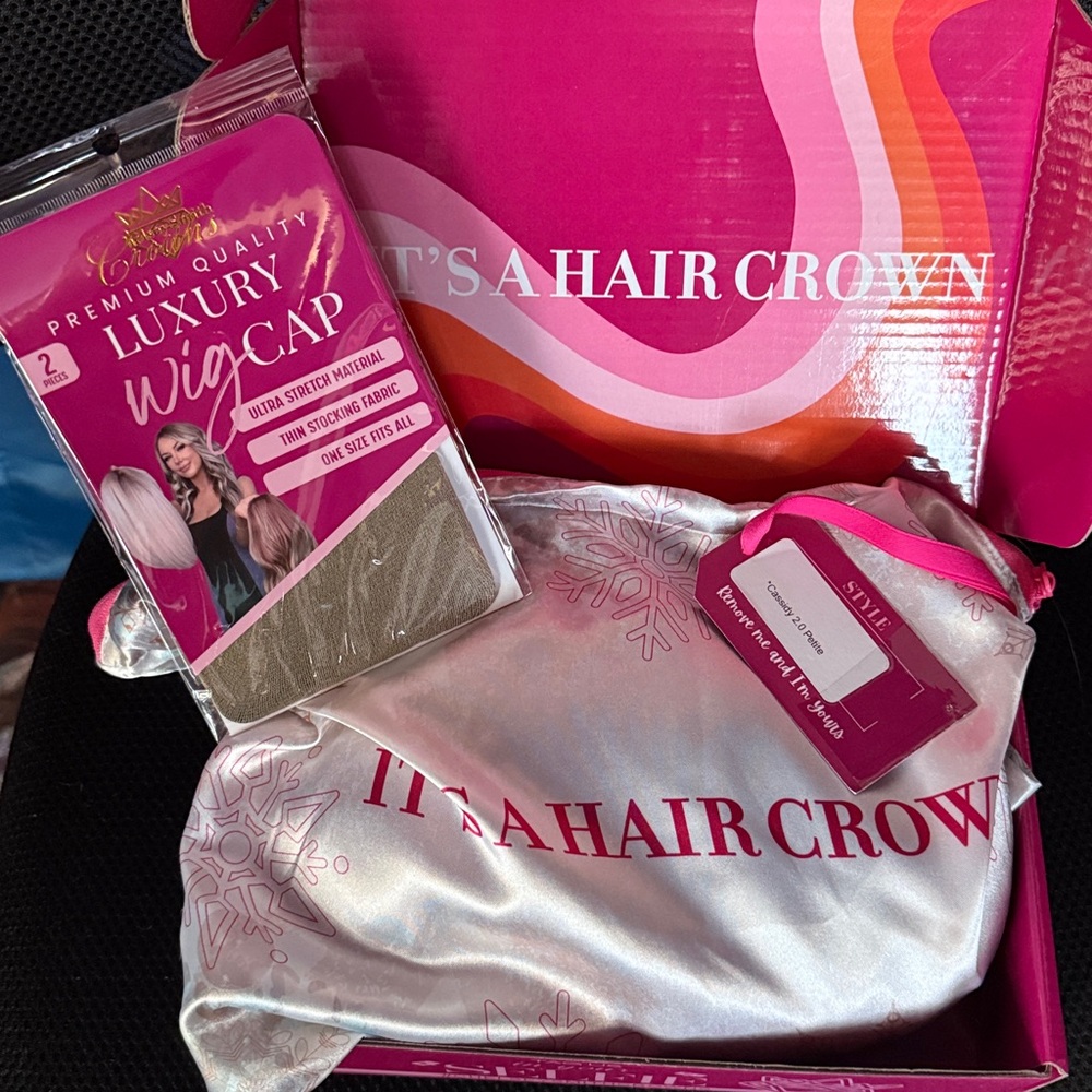 Cassidy 2.0 from CSC - Long Wavy Women’s Wig with Blonde Accents - Picture 11 of 11